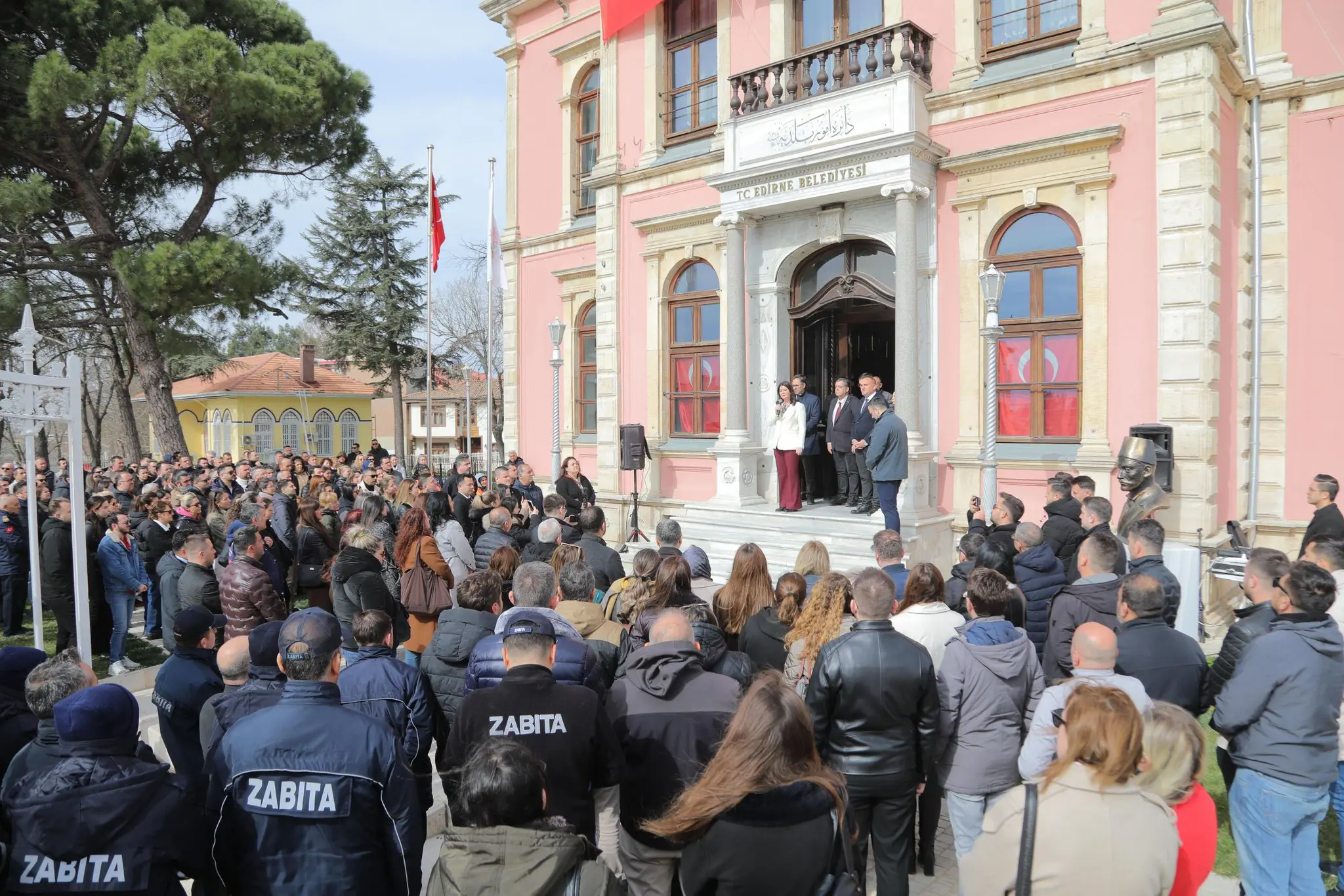 Edirne Belediyesi’nde Bayramlaşma: Başkan Gencan Personelle Buluştu galeri görseli